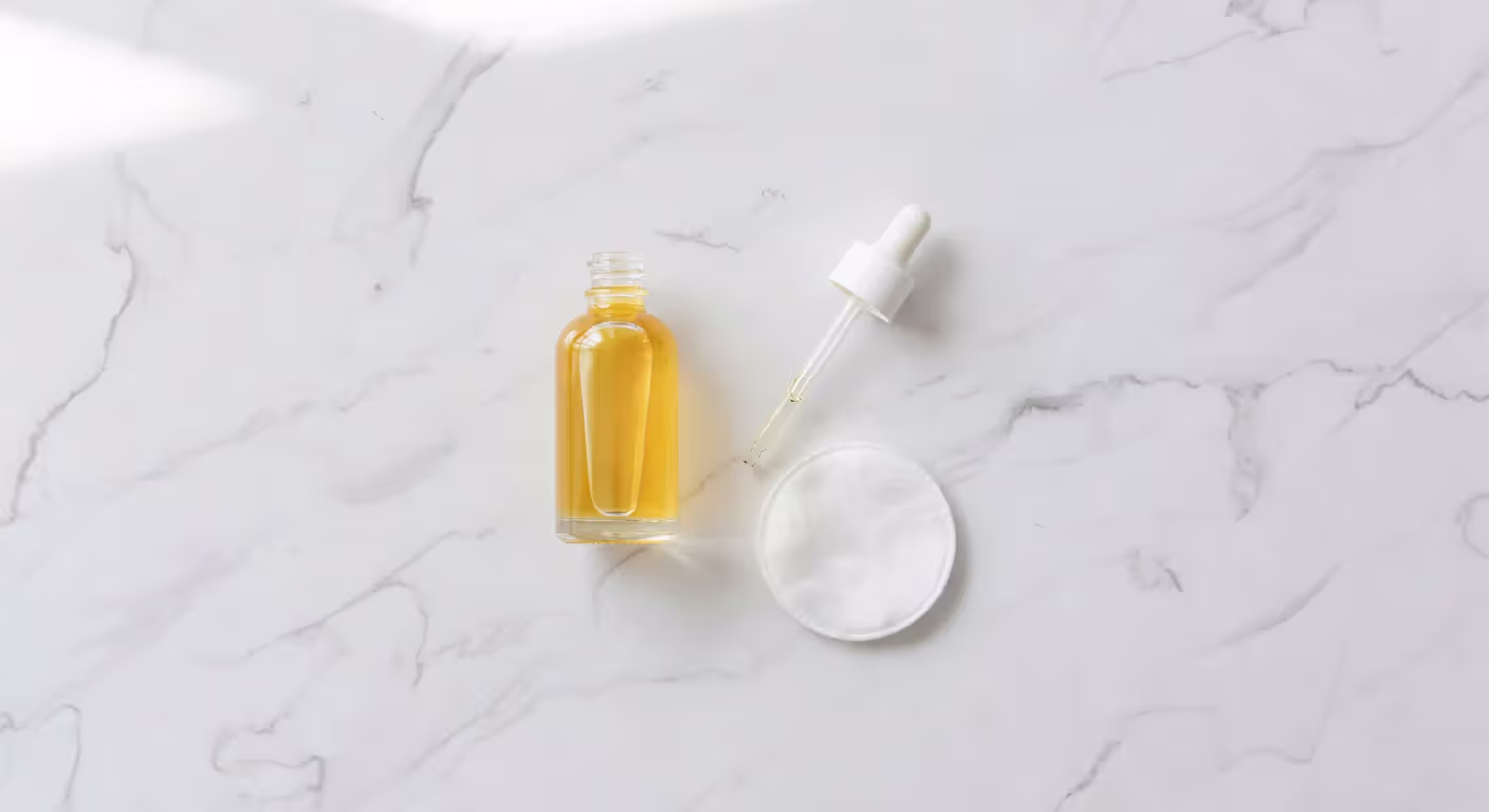 Vitamin C serum application setup